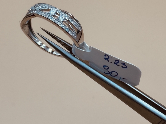 Piękny Srebrny Pierścionek próby 925 G20830