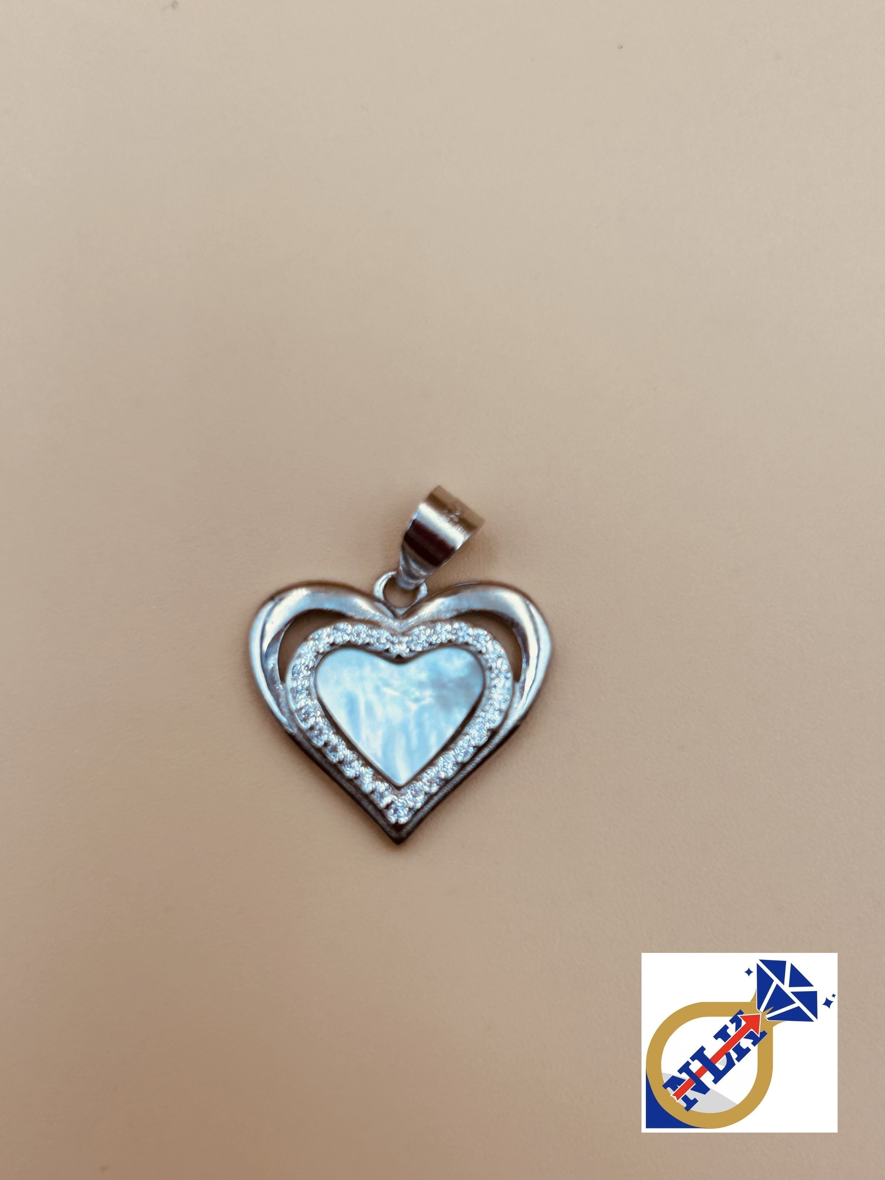 Piękna  Srebrna Zawieszka Próby 925- G20946
